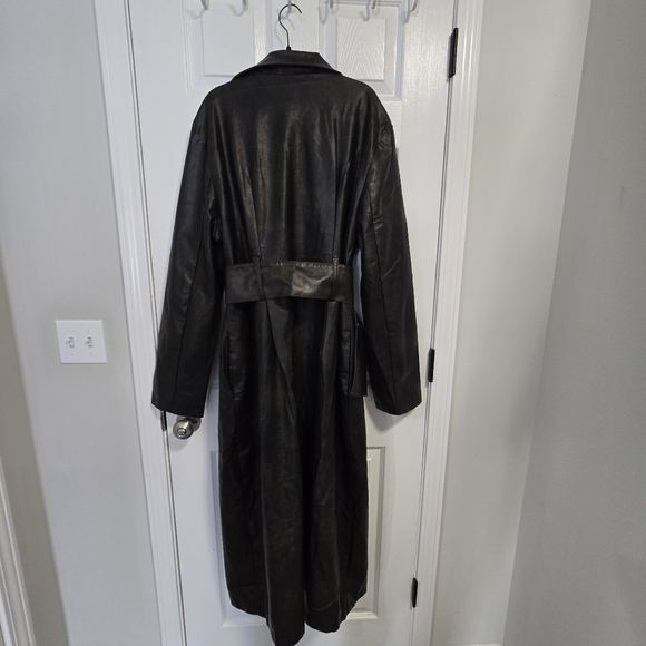 PrettyLittleThing Women's Long Faux Leather Textured Black Trench Coat 14 - Picture 2 of 16